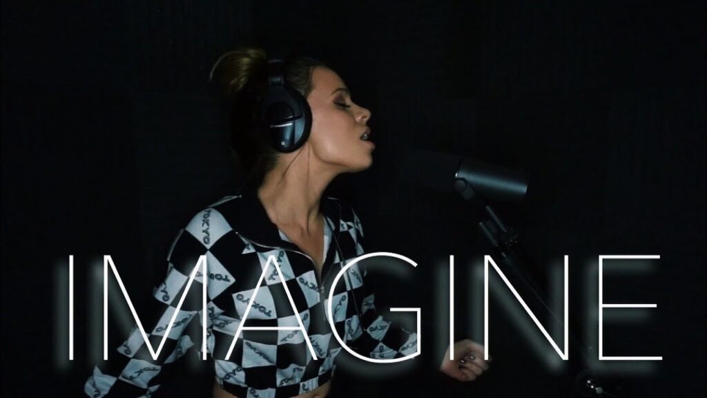 Ariana Grande - Imagine